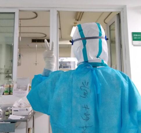 ����ǰ�ߡ����� ��Ϊ���ء��󡱡����¾�Ư�������ߣ�������������������ͬ��