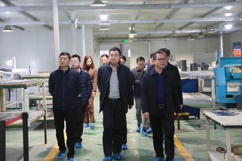 ������������ʸ��������޹�˾��ίίԱ������˾��������һ��ݰ���������ǲ�����ƽ̨���콻��