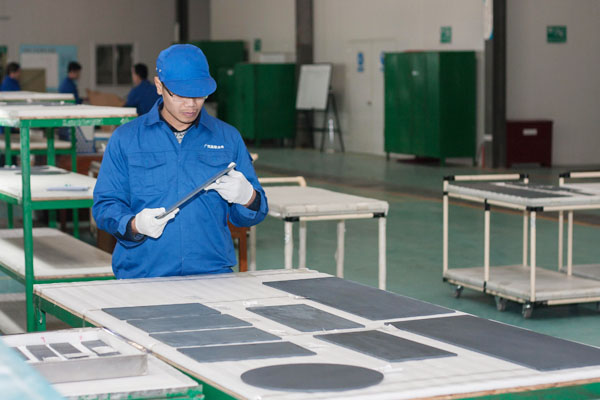 ���������ǲ�����ƽ̨��ģ���ഺ�ظ���ϵ�б���֮��������һ�Ͷ�ģ�����ĳ�